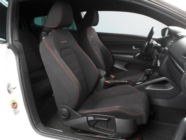 Volkswagen Scirocco III с пробегом 2013 года, цена 1 399 000 рублей, 211653 км, хэтчбек, Автокод Объявления