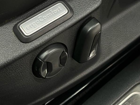 Volkswagen Passat B8 с пробегом 2017 года, цена 1 690 000 рублей, 191407 км, седан, Автокод Объявления
