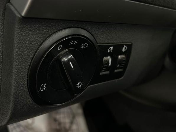 Volkswagen Touran I Рестайлинг 2 с пробегом 2010 года, цена 899 000 рублей, 10 км, компактвэн, Автокод Объявления