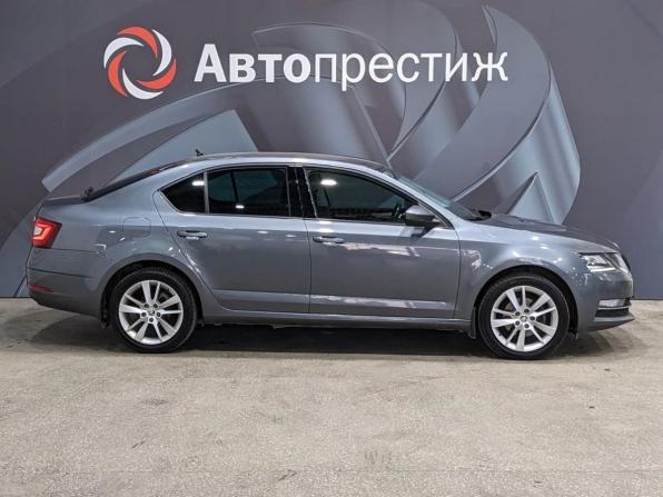 Skoda Octavia III (A7) Рестайлинг с пробегом 2019 года, цена 1 610 000 рублей, 207137 км, лифтбек, Автокод Объявления