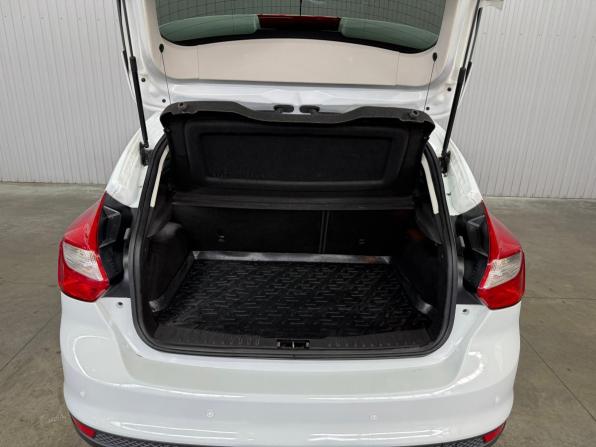 Ford Focus III с пробегом 2012 года, цена 947 000 рублей, 153504 км, хэтчбек, Автокод Объявления