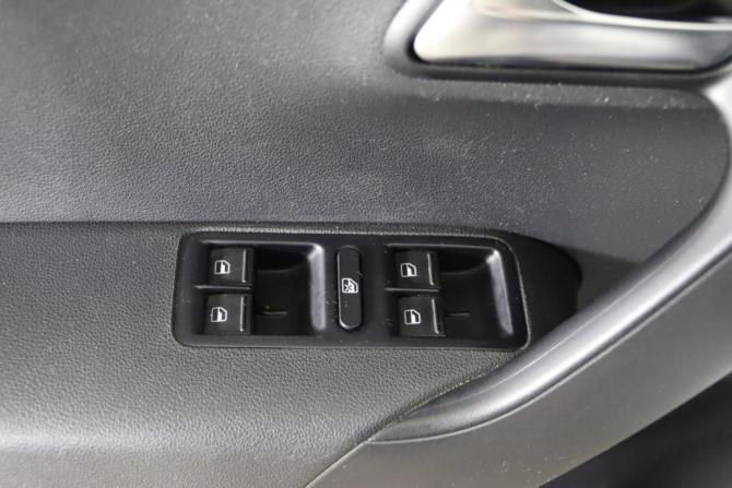 Volkswagen Polo V Рестайлинг с пробегом 2019 года, цена 999 990 рублей, 162243 км, седан, Автокод Объявления