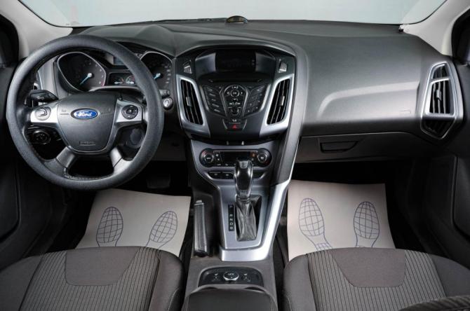 Ford Focus III с пробегом 2013 года, цена 999 000 рублей, 188173 км, хэтчбек, Автокод Объявления