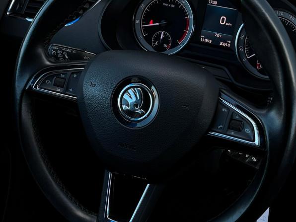 Skoda Octavia III (A7) Рестайлинг с пробегом 2017 года, цена 1 486 800 рублей, 151919 км, лифтбек, Автокод Объявления