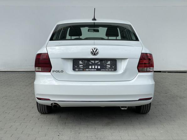 Volkswagen Polo V Рестайлинг с пробегом 2019 года, цена 498 000 рублей, 451673 км, седан, Автокод Объявления