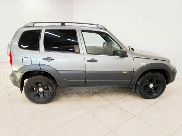 Chevrolet Niva I Рестайлинг с пробегом 2016 года, цена 624 900 рублей, 118306 км, внедорожник, Автокод Объявления