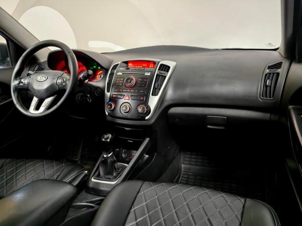 Kia Ceed I Рестайлинг с пробегом 2010 года, цена 488 000 рублей, 271850 км, хэтчбек, Автокод Объявления