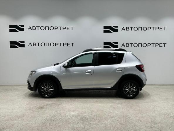 Renault Sandero II Рестайлинг с пробегом 2019 года, цена 749 000 рублей, 335588 км, хэтчбек, Автокод Объявления