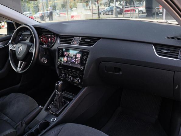 Skoda Octavia III (A7) Рестайлинг с пробегом 2020 года, цена 2 320 000 рублей, 95263 км, лифтбек, Автокод Объявления