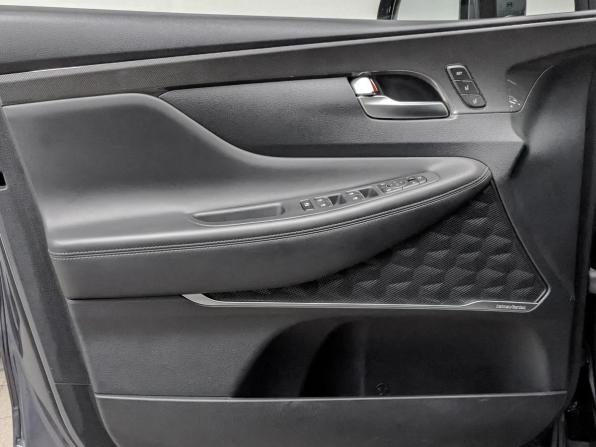 Hyundai Santa Fe IV Рестайлинг с пробегом 2022 года, цена 4 089 000 рублей, 41762 км, внедорожник, Автокод Объявления