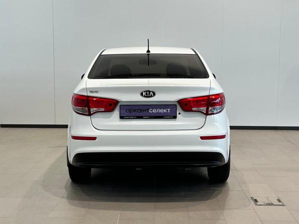 Kia Rio III Рестайлинг с пробегом 2016 года, цена 1 100 000 рублей, 151620 км, седан, Автокод Объявления