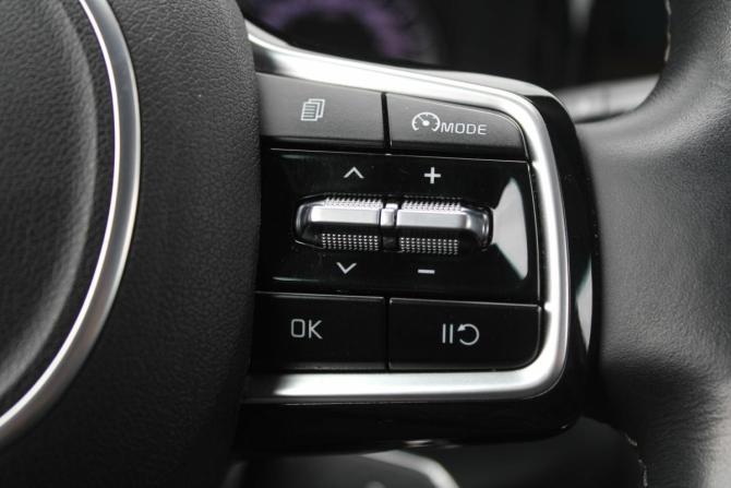 Kia Sorento IV с пробегом 2021 года, цена 2 950 000 рублей, 61000 км, внедорожник, Автокод Объявления