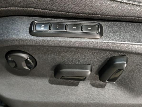 Volkswagen Tiguan II с пробегом 2019 года, цена 3 095 000 рублей, 159283 км, внедорожник, Автокод Объявления