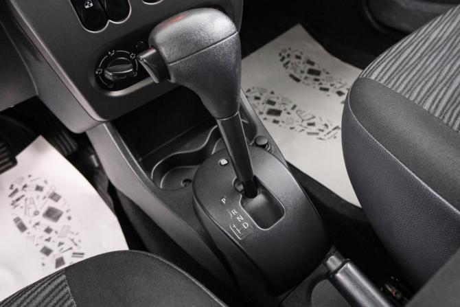 Renault Sandero I с пробегом 2012 года, цена 689 000 рублей, 108000 км, хэтчбек, Автокод Объявления