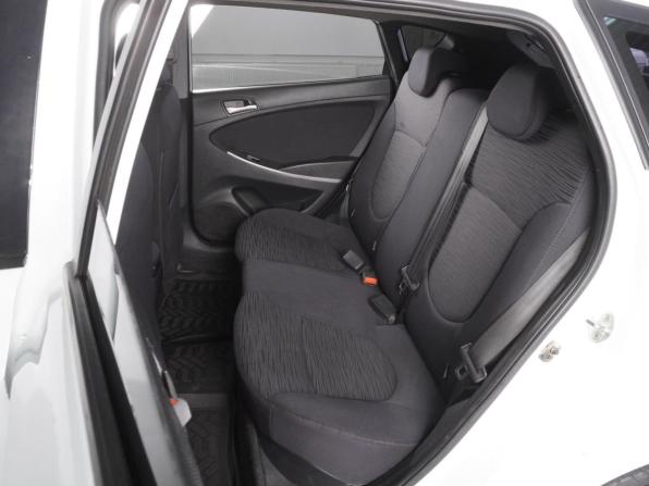 Hyundai Solaris I Рестайлинг с пробегом 2015 года, цена 1 025 000 рублей, 177702 км, хэтчбек, Автокод Объявления