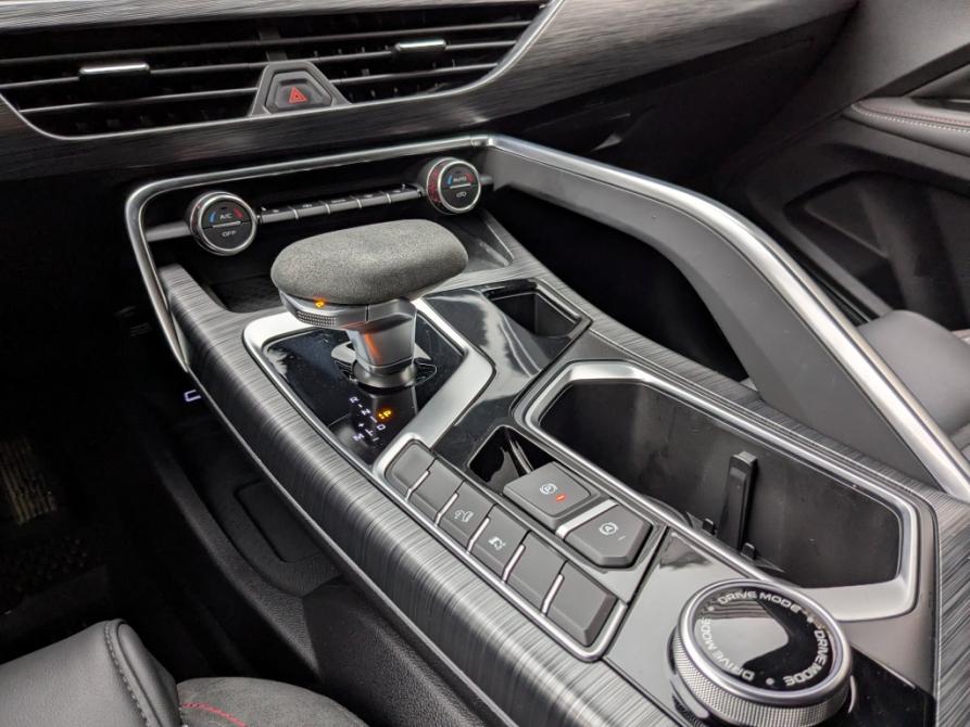 Geely Tugella I Рестайлинг Москва  - изображение 25