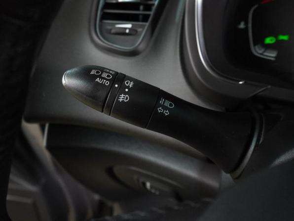 Renault Scenic IV с пробегом 2017 года, цена 1 470 000 рублей, 171937 км, компактвэн, Автокод Объявления