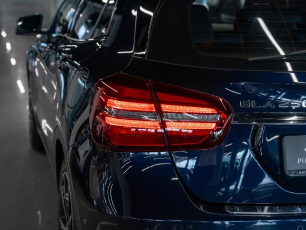Mercedes-Benz GLA I (X156) Рестайлинг с пробегом 2017 года, цена 2 680 000 рублей, 77492 км, внедорожник, Автокод Объявления