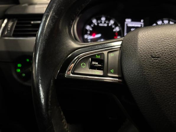 Skoda Octavia III (A7) с пробегом 2014 года, цена 1 049 000 рублей, 182000 км, лифтбек, Автокод Объявления