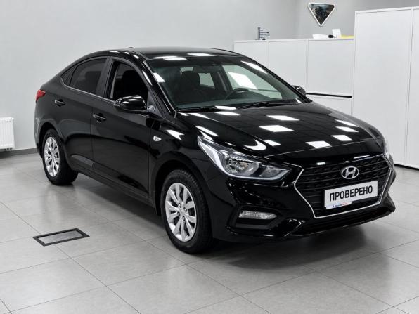 Hyundai Solaris II с пробегом 2017 года, цена 1 350 000 рублей, 105382 км, седан, Автокод Объявления
