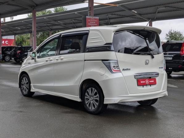 Honda Freed I Рестайлинг с пробегом 2011 года, цена 1 149 900 рублей, 168000 км, компактвэн, Автокод Объявления