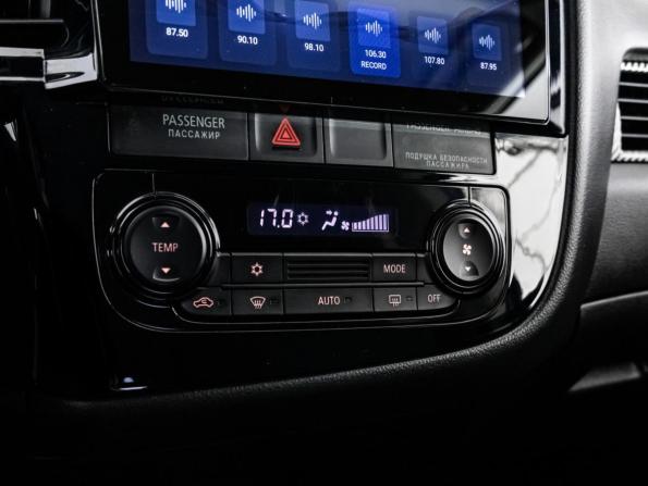 Mitsubishi Outlander III Рестайлинг 2 с пробегом 2016 года, цена 1 610 000 рублей, 161943 км, внедорожник, Автокод Объявления