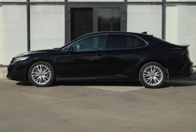 Toyota Camry VII (XV50) Рестайлинг 2 с пробегом 2018 года, цена 2 650 000 рублей, 208160 км, седан, Автокод Объявления