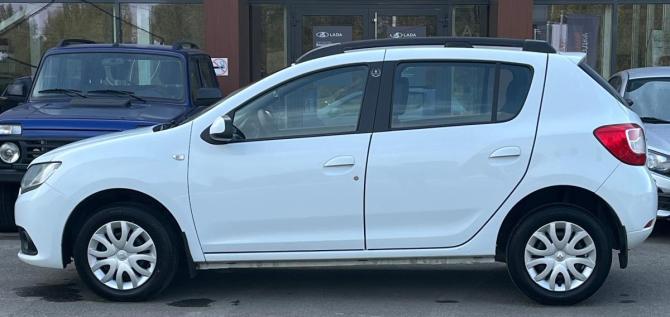 Renault Sandero II с пробегом 2017 года, цена 780 000 рублей, 208115 км, хэтчбек, Автокод Объявления