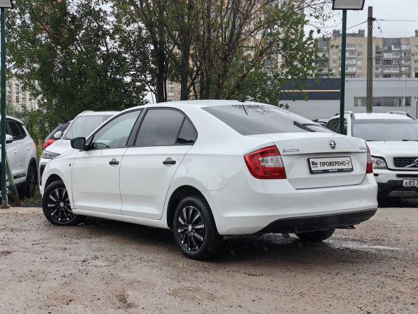 Skoda Rapid I с пробегом 2016 года, цена 459 000 рублей, 392208 км, лифтбек, Автокод Объявления