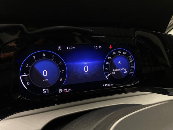Volkswagen Golf VIII с пробегом 2022 года, цена 1 590 000 рублей, 45000 км, универсал, Автокод Объявления