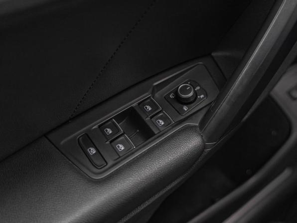 Volkswagen Tiguan II с пробегом 2019 года, цена 2 730 000 рублей, 136955 км, внедорожник, Автокод Объявления