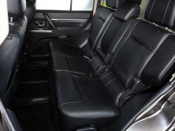 Mitsubishi Pajero IV Рестайлинг 1 с пробегом 2014 года, цена 2 270 000 рублей, 245875 км, внедорожник, Автокод Объявления