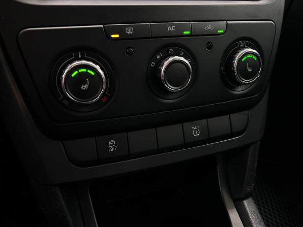 Skoda Yeti I с пробегом 2011 года, цена 760 000 рублей, 180694 км, внедорожник, Автокод Объявления