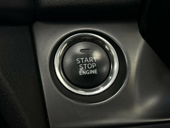 Mazda 6 III (GJ) Рестайлинг с пробегом 2017 года, цена 1 720 000 рублей, 146000 км, седан, Автокод Объявления