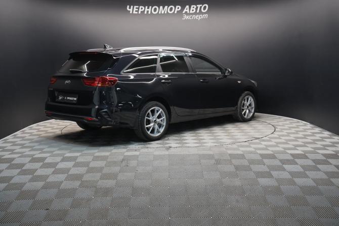 Kia Ceed III с пробегом 2019 года, цена 1 688 000 рублей, 179624 км, универсал, Автокод Объявления