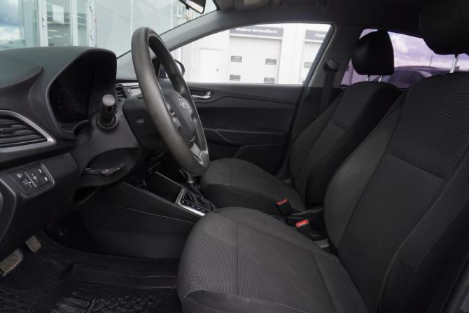 Hyundai Solaris II с пробегом 2017 года, цена 1 299 000 рублей, 86393 км, седан, Автокод Объявления