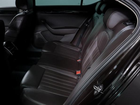 Skoda Superb III с пробегом 2015 года, цена 2 244 000 рублей, 87416 км, лифтбек, Автокод Объявления