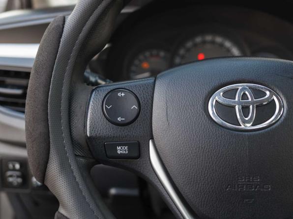 Toyota Corolla XI (E160 E170 E180) с пробегом 2013 года, цена 845 000 рублей, 393435 км, седан, Автокод Объявления