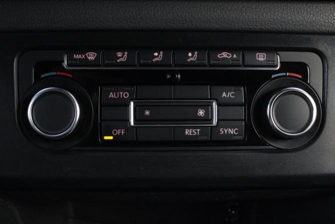 Volkswagen Amarok I с пробегом 2013 года, цена 1 995 000 рублей, 246669 км, пикап, Автокод Объявления