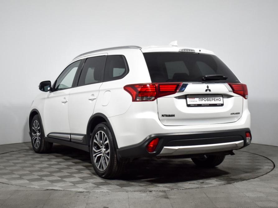 Mitsubishi Outlander III Рестайлинг 2 Санкт-Петербург  - изображение 8