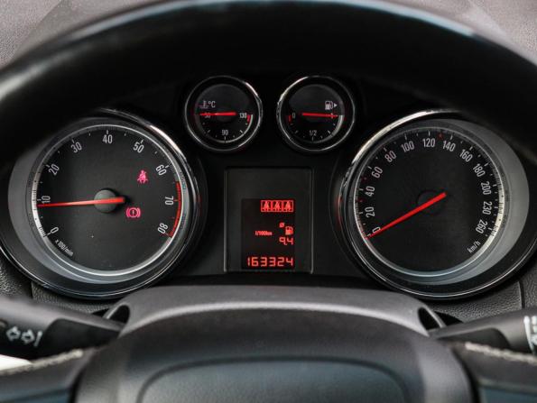 Opel Mokka I с пробегом 2014 года, цена 1 250 000 рублей, 163290 км, внедорожник, Автокод Объявления