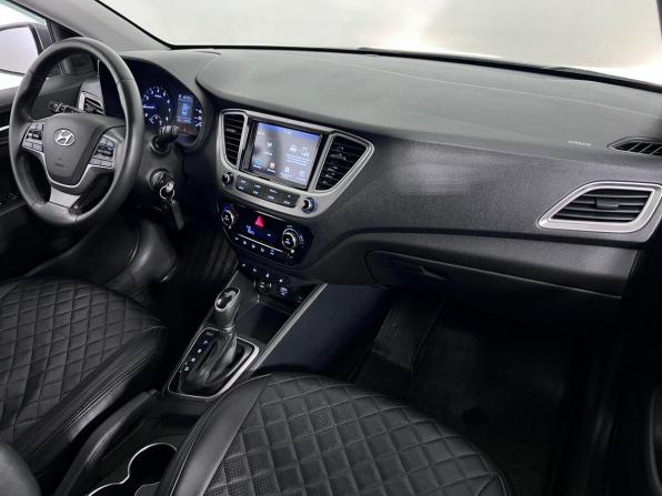 Hyundai Solaris II с пробегом 2019 года, цена 1 420 000 рублей, 103800 км, седан, Автокод Объявления