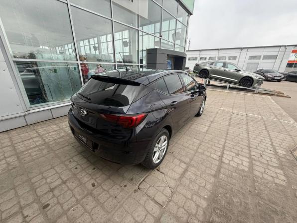 Opel Astra K с пробегом 2019 года, цена 1 300 000 рублей, 115952 км, хэтчбек, Автокод Объявления