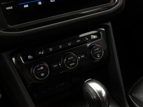 Volkswagen Tiguan II с пробегом 2020 года, цена 3 090 000 рублей, 95595 км, внедорожник, Автокод Объявления