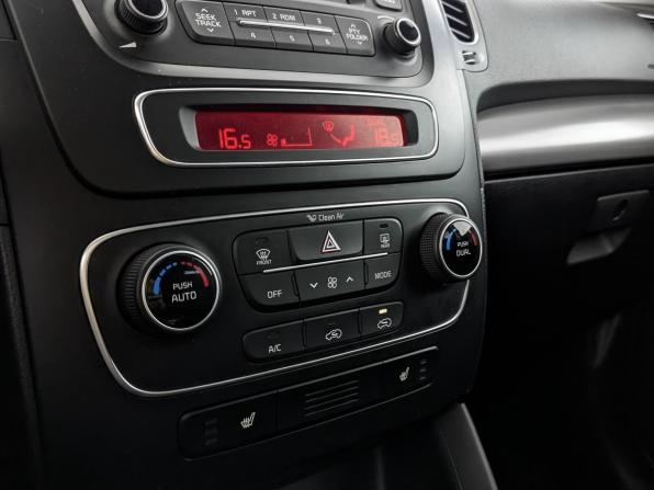 Kia Sorento II Рестайлинг с пробегом 2013 года, цена 1 650 000 рублей, 126097 км, внедорожник, Автокод Объявления