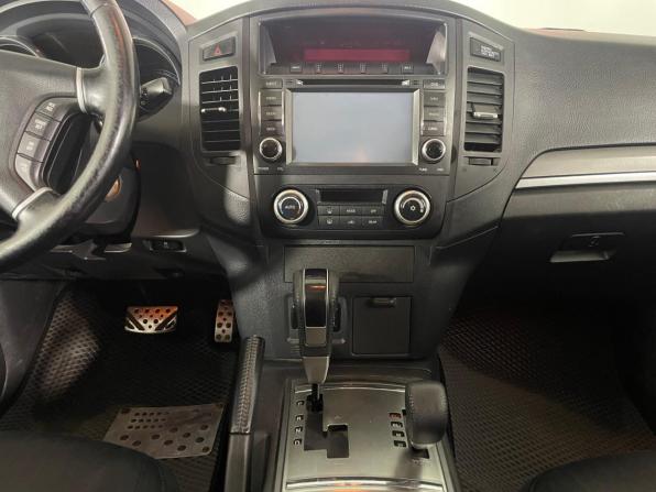Mitsubishi Pajero IV Рестайлинг 1 с пробегом 2012 года, цена 1 720 000 рублей, 282479 км, внедорожник, Автокод Объявления