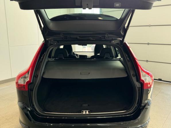 Volvo XC60 I Рестайлинг с пробегом 2017 года, цена 2 250 000 рублей, 179000 км, внедорожник, Автокод Объявления
