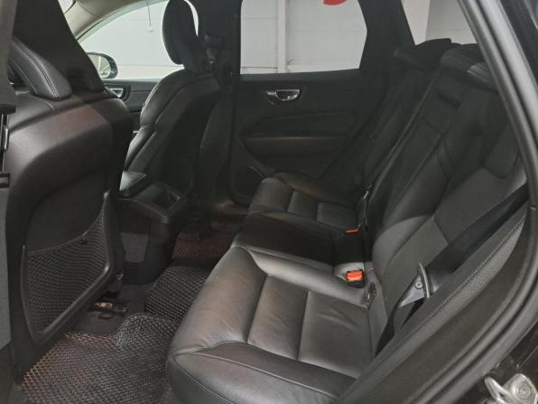 Volvo XC60 II с пробегом 2021 года, цена 3 390 000 рублей, 131146 км, внедорожник, Автокод Объявления