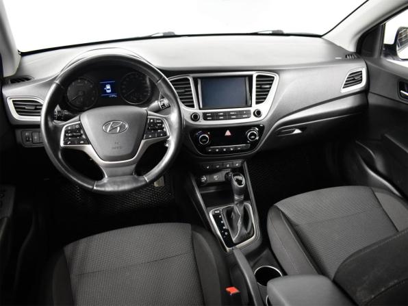 Hyundai Solaris II с пробегом 2019 года, цена 1 369 000 рублей, 111771 км, седан, Автокод Объявления