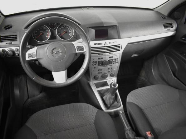 Opel Astra H Рестайлинг с пробегом 2013 года, цена 639 900 рублей, 123338 км, седан, Автокод Объявления